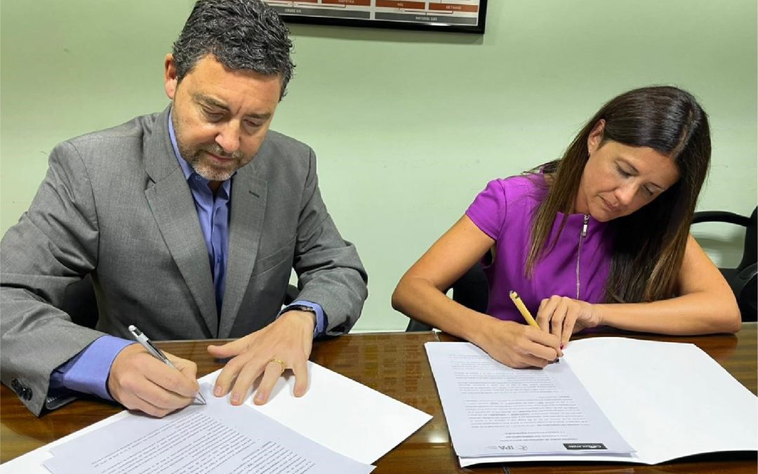 CampoLimpio y el Instituto Petroquímico Argentino trabajarán para valorizar el plástico de los envases vacíos de fitosanitarios